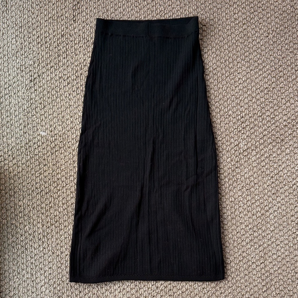 Elegant Black Skirt